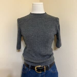 Uniqlo 100% Wool Ribbed Knit Gray Short Sleeve Mock Neck Minimalist Sweater Sz M